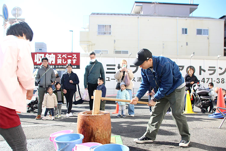 餅つき会①